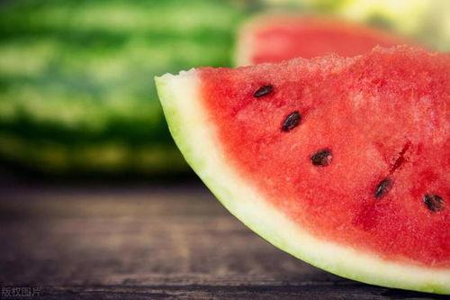 朋友圈发视频吃瓜文案,揭秘吃瓜群众的趣味生活