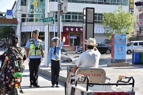 文安十字街吃瓜事件视频,一场引发热议的网络视频风波